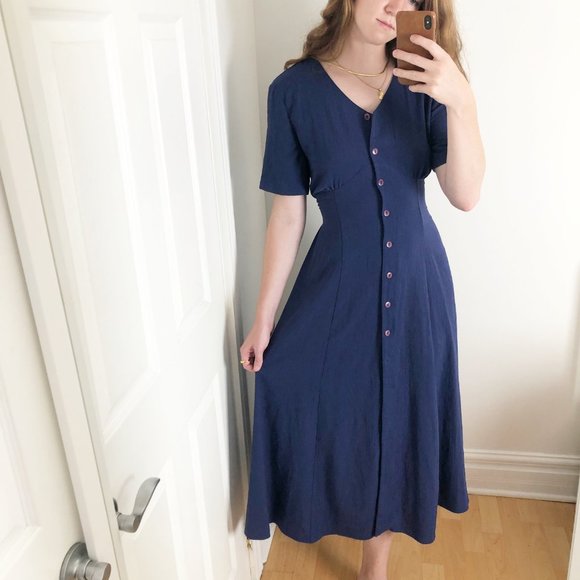 Stunning Vintage Parisian Button Down Midi Dress - Picture 3 of 7